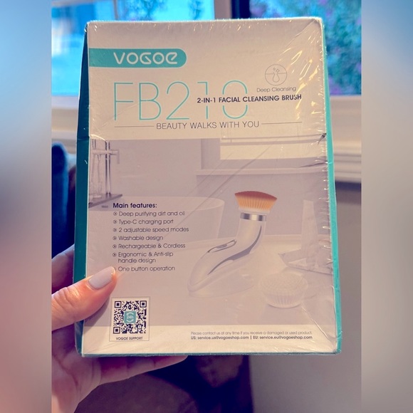 Facial Cleansing Brush-Spin Face Scrubber Exfoliator Rechargeable, 2-Speeds - Picture 12 of 13